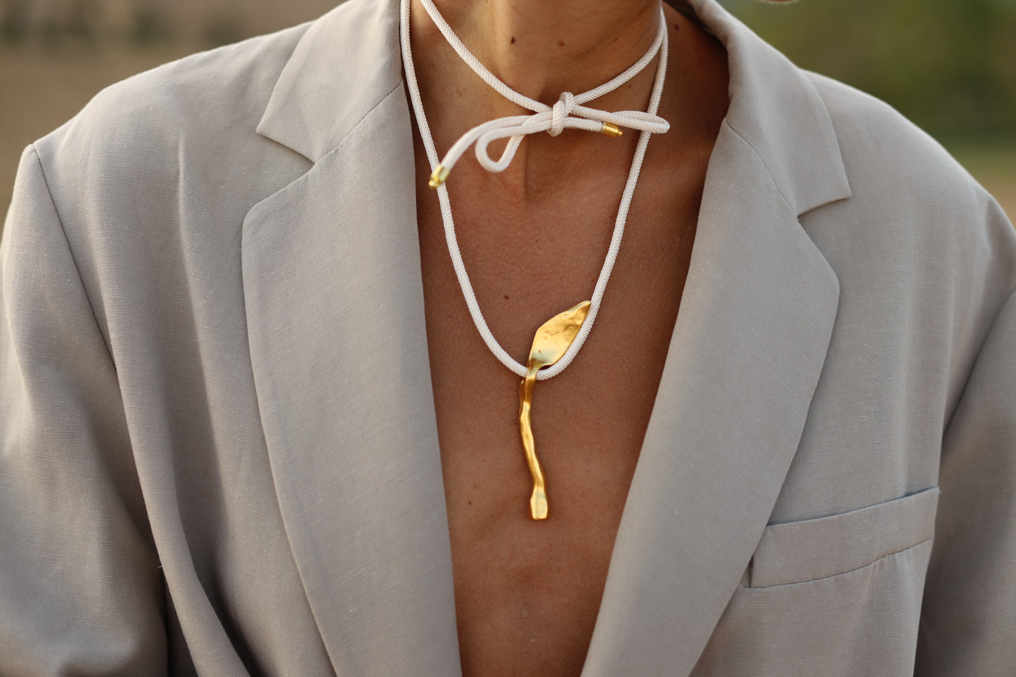 Leaf on the rope pendant